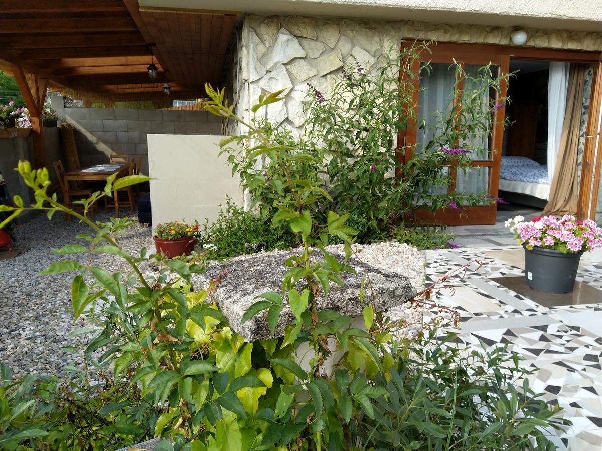 Apartmany Sharka -Sarka Justrova Decin Exterior photo